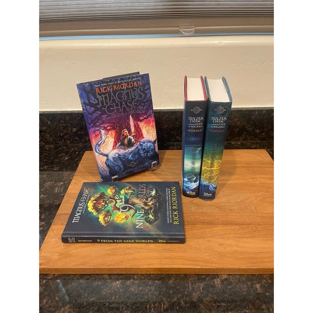 Magnus chase and the gods of Asgard 4 book series